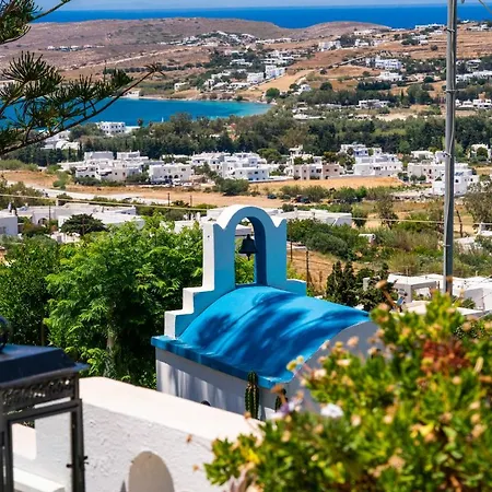 Haritomeni * Parikia (Paros)