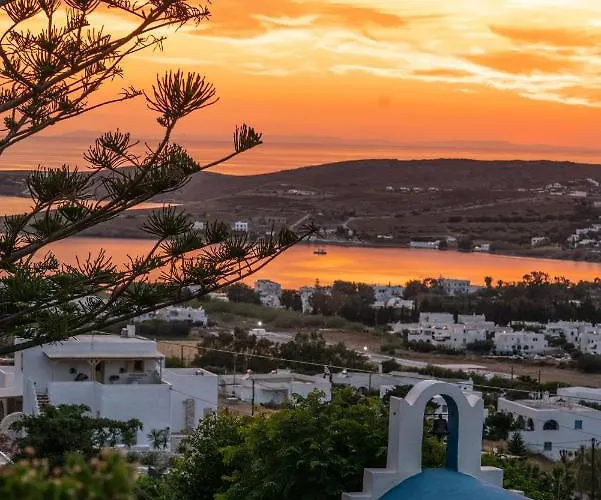 Haritomeni Parikia (Paros)